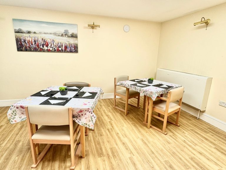 Bright and welcoming dining rooms, where delicious meals become delightful social occasions